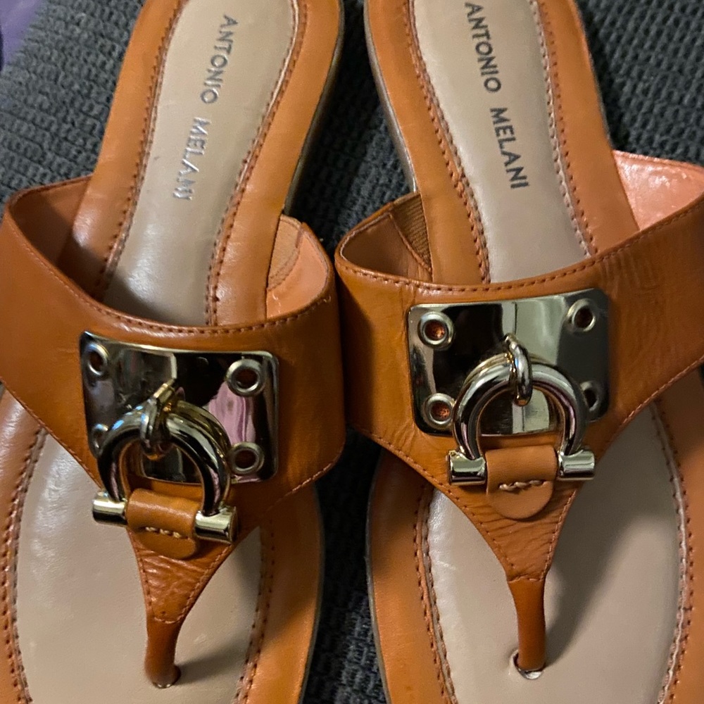 Women sandals